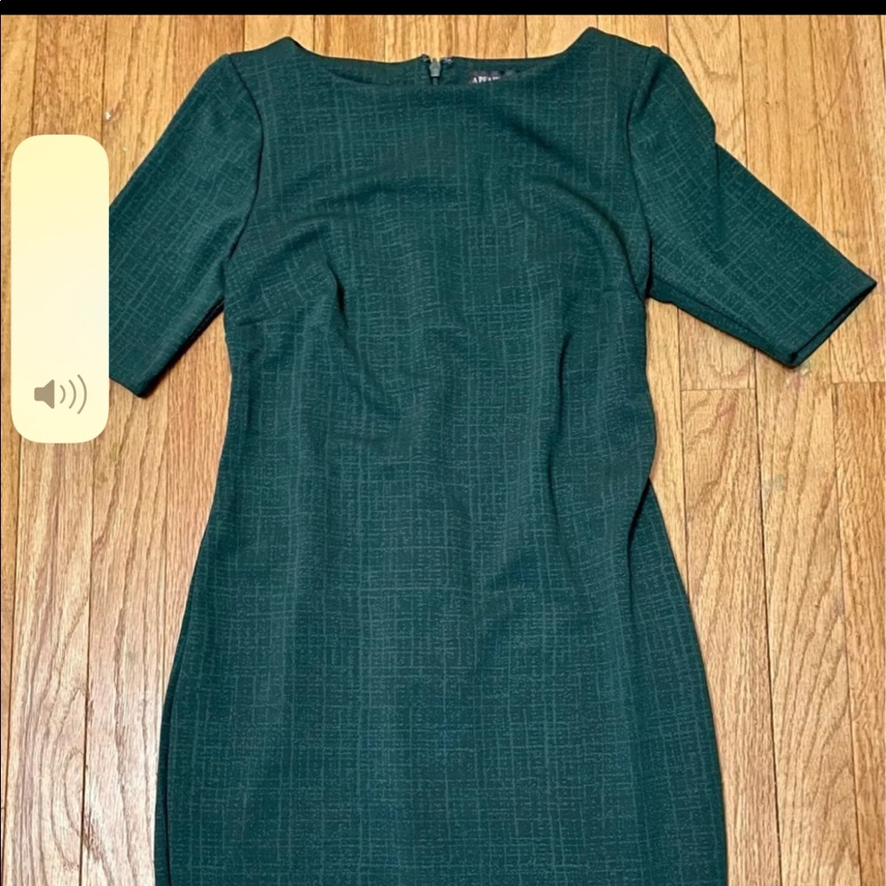 A pea in a pod dress
